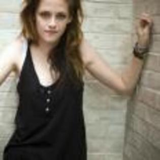 Kristen_Stewart_1235933639_4