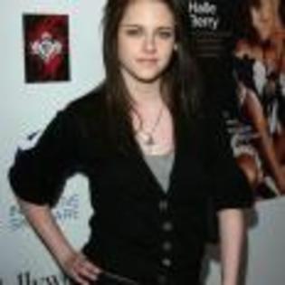 Kristen_Stewart_1241610701_1 - kristen  stewart