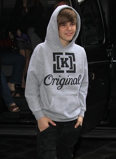 14354596_GJYTEXDRJ[1] - Justin  Bieber