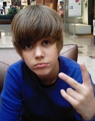 14354612_MPWINYQVL[1] - Justin  Bieber