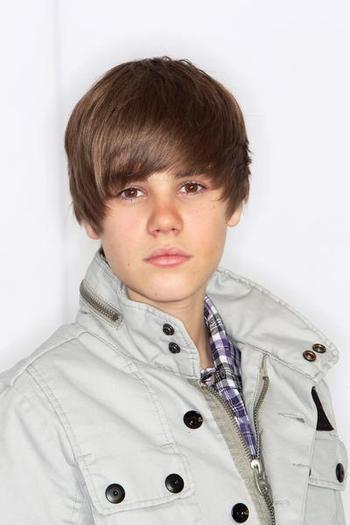 14359888_BHDCXAHQW[1] - Justin  Bieber