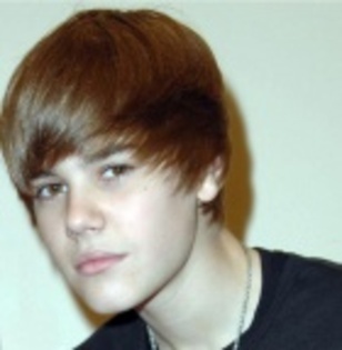 14392519_QCJMUUZXI[1] - Justin  Bieber