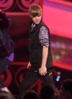 14392523_NCDVCERIK[1] - Justin  Bieber