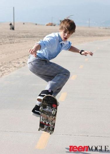 14392544_LMVQZYZRT[1] - Justin  Bieber