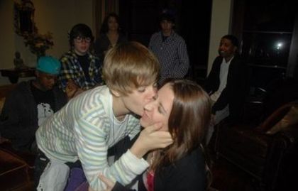 12077628_OHPEMJOUE[1] - Justin  Bieber
