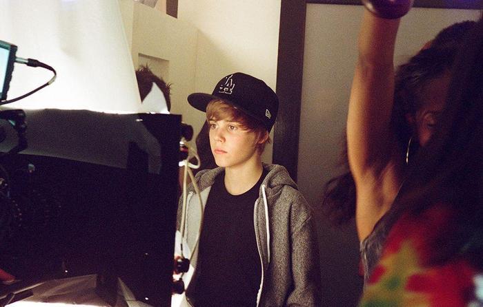 15747537_IQPODLEUM[1] - Justin  Bieber