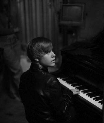 15747538_CIIOTGAXB[1] - Justin  Bieber