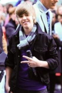 15037513_FVJROROKP[1] - Justin  Bieber