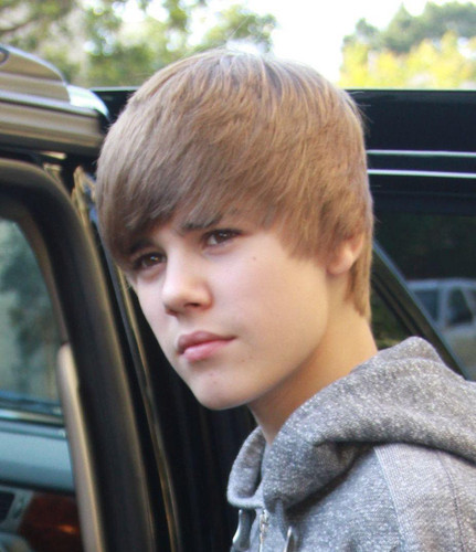 15747547_YMLEBVLVM[1] - Justin  Bieber