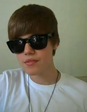 15747549_QAUSUMWII[1] - Justin  Bieber