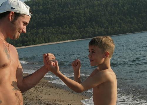 15747554_SSTDJUYBP[1] - Justin  Bieber