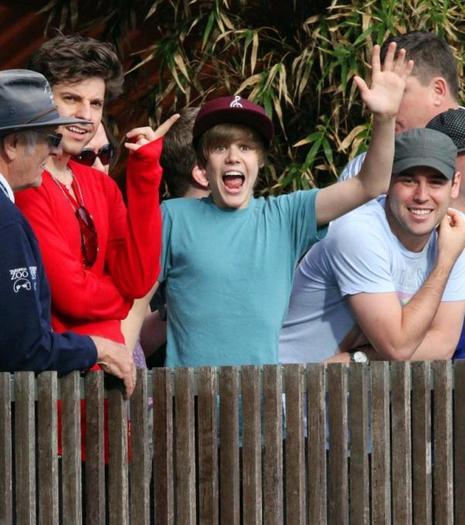 15320001_ADYHFBMHZ[1] - Justin  Bieber