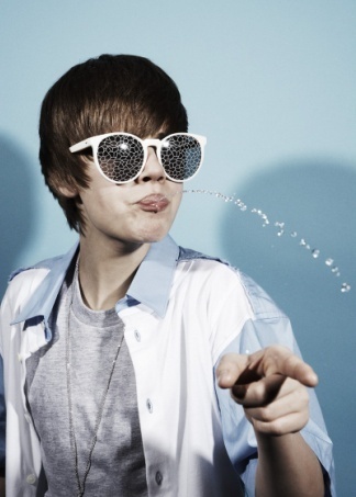 15401238_VVJYGTPKU[1] - Justin  Bieber
