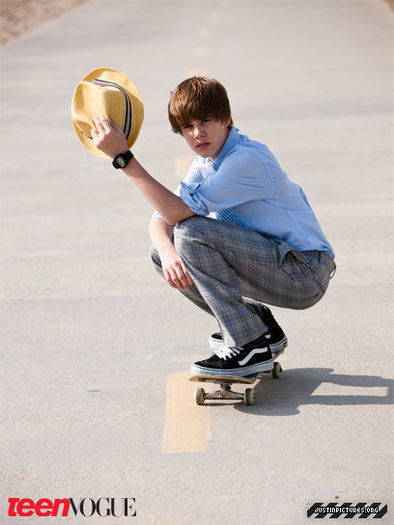 15407991_UULPUCUMH[1] - Justin  Bieber