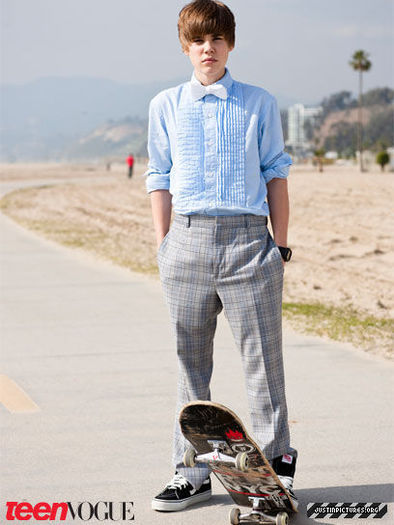 15408005_JZMOUGAKB[1] - Justin  Bieber