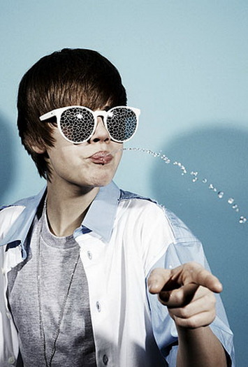 15471871_HNUVWLXES[1] - Justin  Bieber