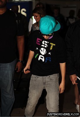 15476156_JEPIUJPIV[1] - Justin  Bieber