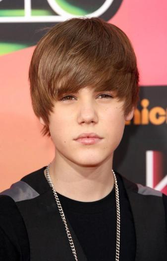 15566750_TNBQWTEJM[1] - Justin  Bieber