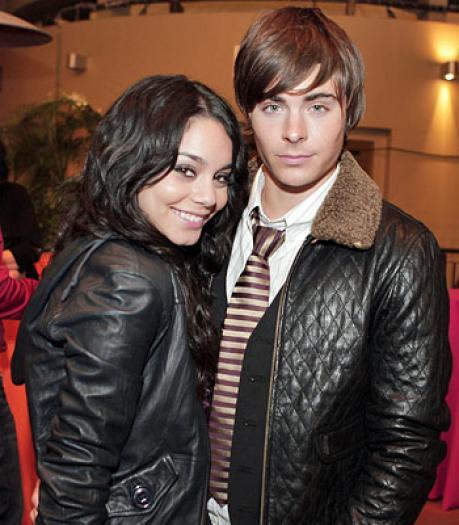 EHDSBAVMRFHYEDWQMUL[2] - Zack Efron si Vanessa Hudgens