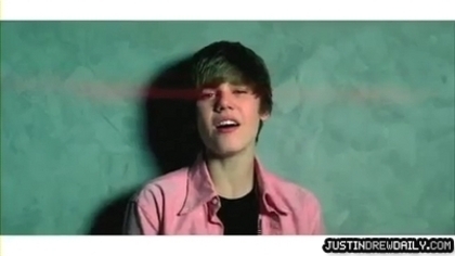 15988763_QKWWHTCUN[1] - Justin Bieber in Videoclipul Enie Meenie