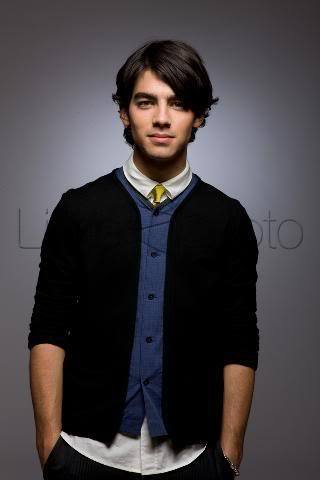 seb7[1] - Jonas Brothers