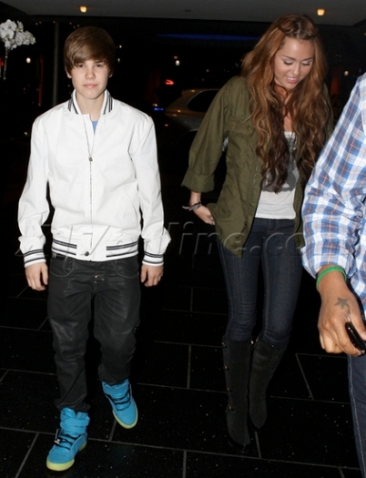 206orhe[1] - Justin Bieber si Miley Cyrus