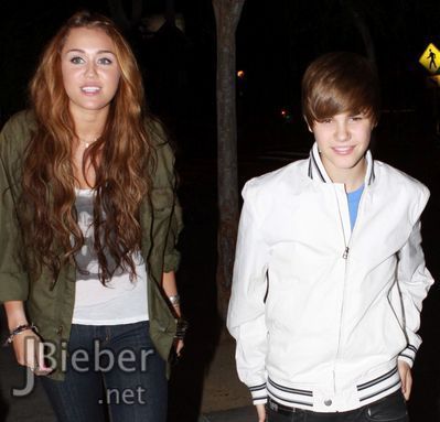 15433900_AMNZZNYED[2] - Justin Bieber si Miley Cyrus