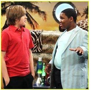Cole_Sprouse_1263155134_0[1]