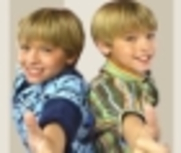 Party%20cu%20Zack%20si%20Cody[1] - Zack si Cody