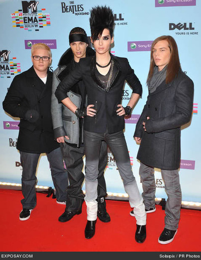 14456151_OFAXFNHVL[1] - Poze Tokio Hotel