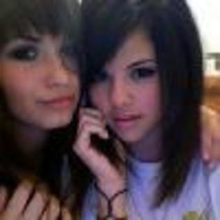 P8VZMw444040-01 - Selena Gomez