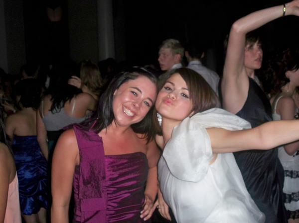prom-5 - Selena Gomez