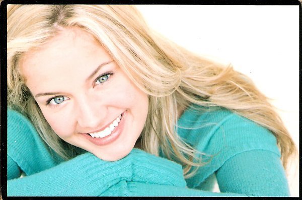 16324719_MFQKRQJYU[1] - Tiffany Thornton