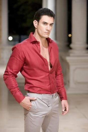 4329_81310661444_42282141444_165674 - David Zepeda