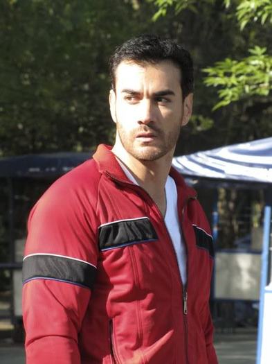 15294_323656461099_266482356099_345 - David Zepeda