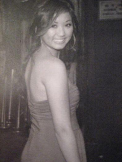 Brenda_Song_1261211921_2 - brenda song