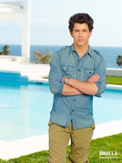 JONAS-LA-nick-jonas-13126047-479-640 - JONAS L A