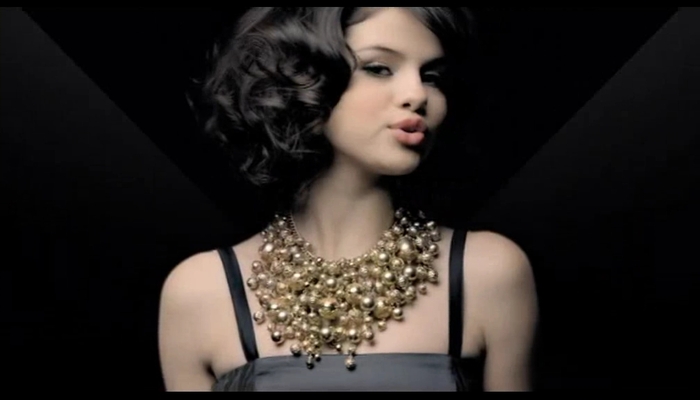 [www.fisierulmeu.ro] Selena Gomez & The Scene - Naturally (2009).AVI_000008258 - Capturi_Selena Gomez-Naturally