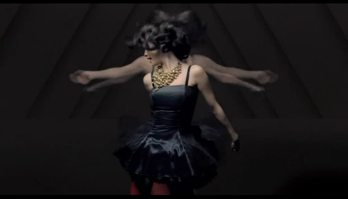 [www.fisierulmeu.ro] Selena Gomez & The Scene - Naturally (2009).AVI_000044919