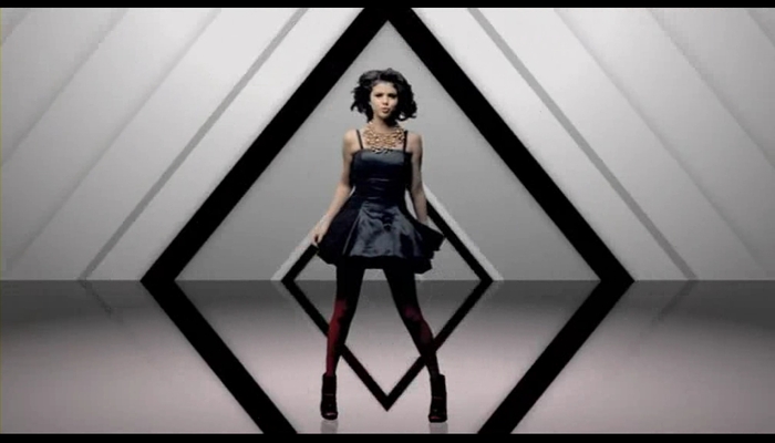 [www.fisierulmeu.ro] Selena Gomez & The Scene - Naturally (2009).AVI_000054721 - Capturi_Selena Gomez-Naturally