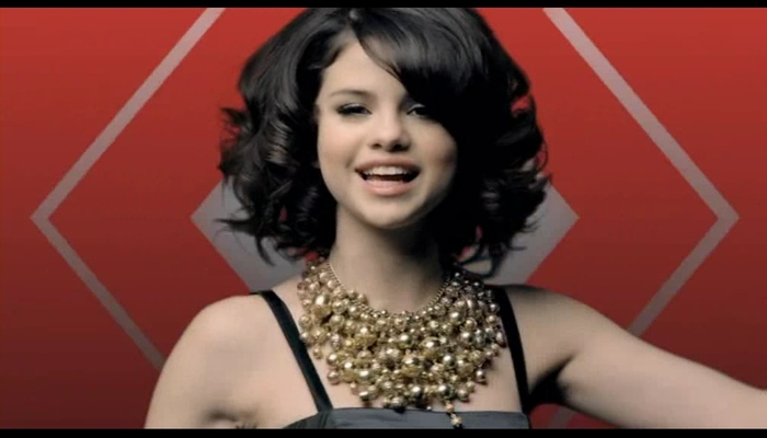 [www.fisierulmeu.ro] Selena Gomez & The Scene - Naturally (2009).AVI_000066733