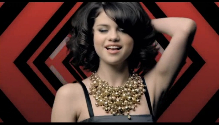 [www.fisierulmeu.ro] Selena Gomez & The Scene - Naturally (2009).AVI_000067609