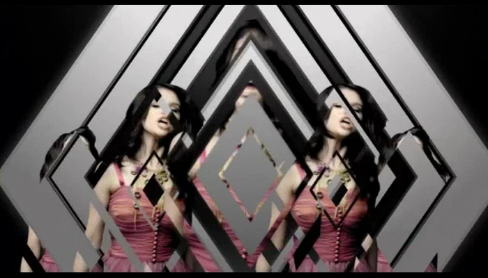 [www.fisierulmeu.ro] Selena Gomez & The Scene - Naturally (2009).AVI_000096471 - Capturi_Selena Gomez-Naturally