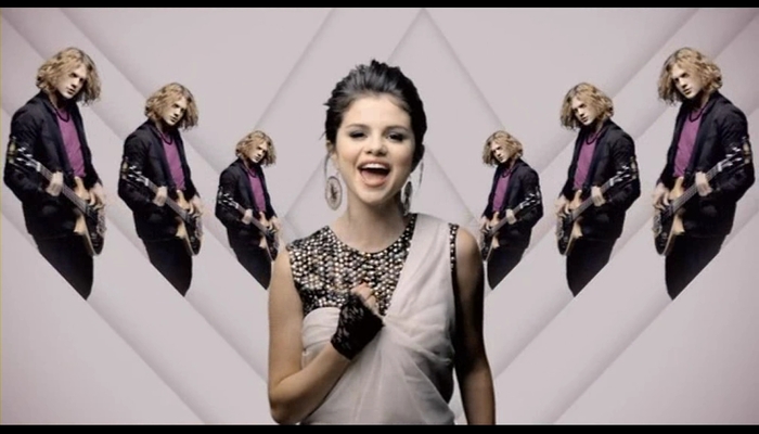 [www.fisierulmeu.ro] Selena Gomez & The Scene - Naturally (2009).AVI_000107190 - Capturi_Selena Gomez-Naturally