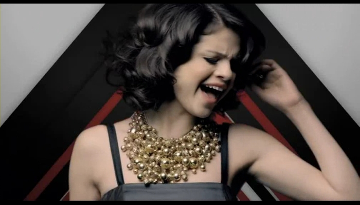 [www.fisierulmeu.ro] Selena Gomez & The Scene - Naturally (2009).AVI_000136552