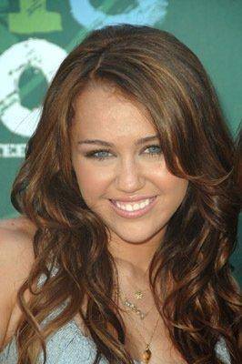 LBZVPYMKPMIXQYZXTCJ - Miley Cyrus