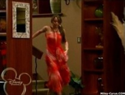 13488436_ANDCYCMYD - 00000 episod din hannah montana