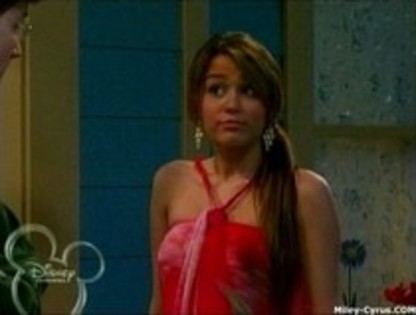 13488516_LPRSOXKGT - 00000 episod din hannah montana