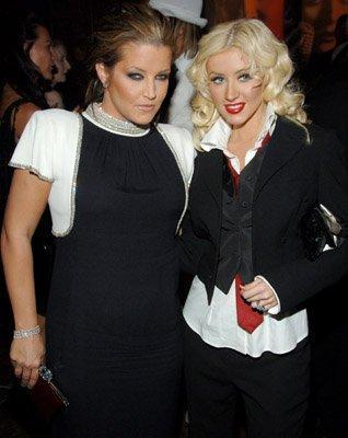 Christina-Aguilera-1205130842