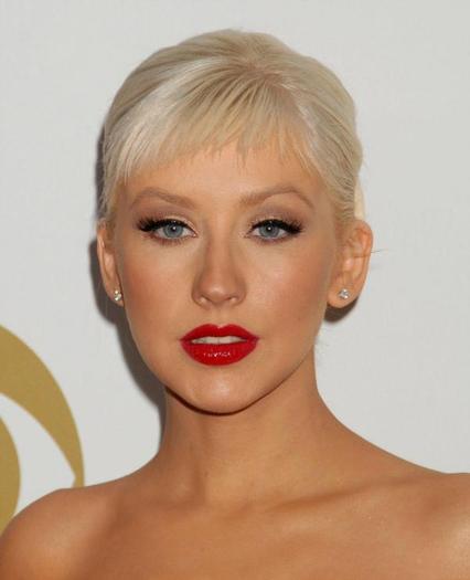 Christina_Aguilera_1235267146_4